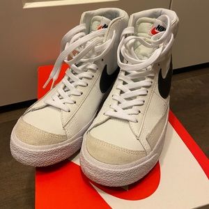 Nike Blazer Mid ‘77